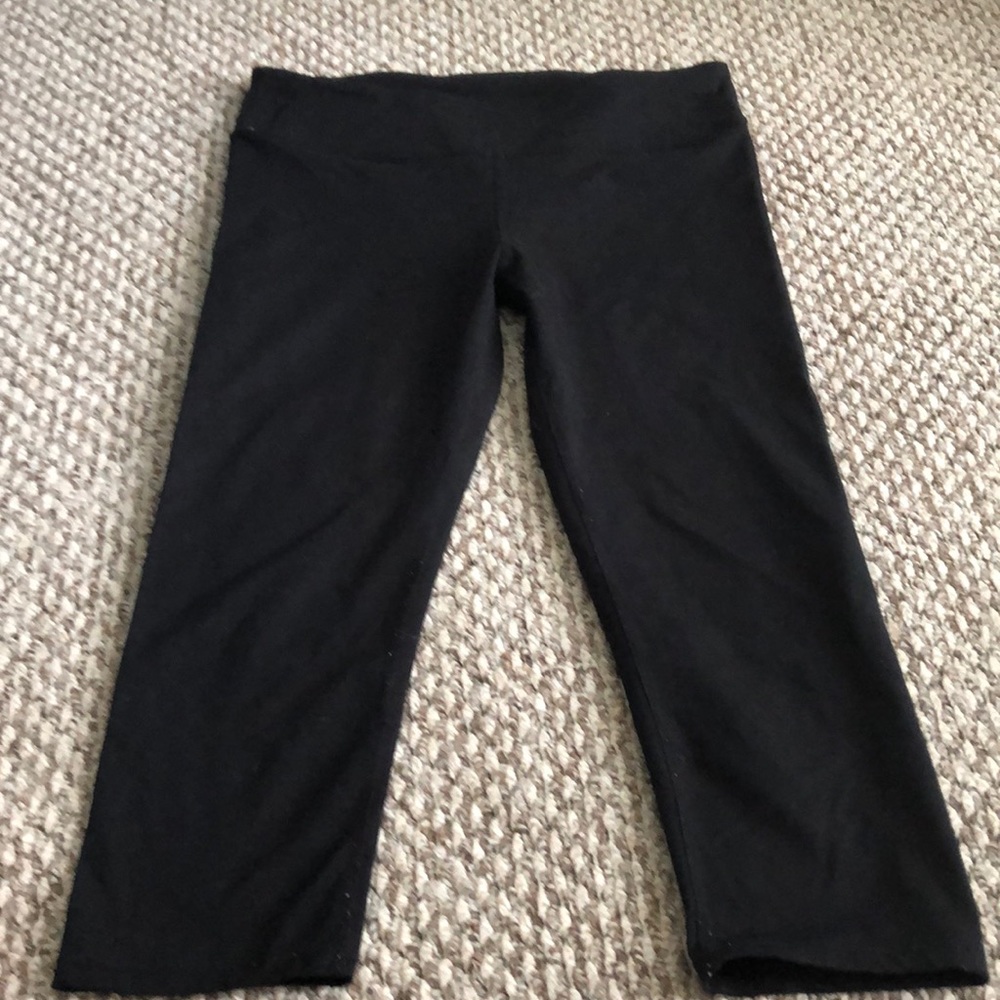 fabletics capri leggings